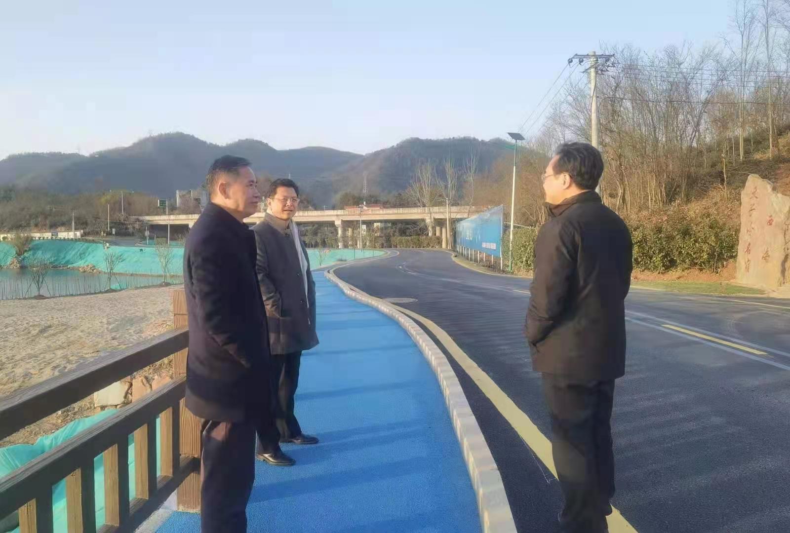 https://www.jju.edu.cn/__local/8/12/D3/7A886D52766D77DFBFEB884A5C9_DE43CE90_2CF58.jpg